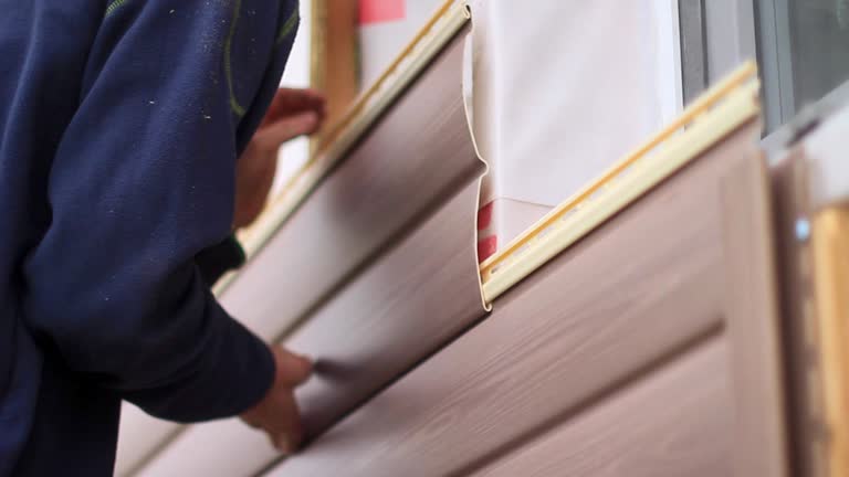 How To Choose The Right Materials for Your Siding Installation in 'Woodway, TX